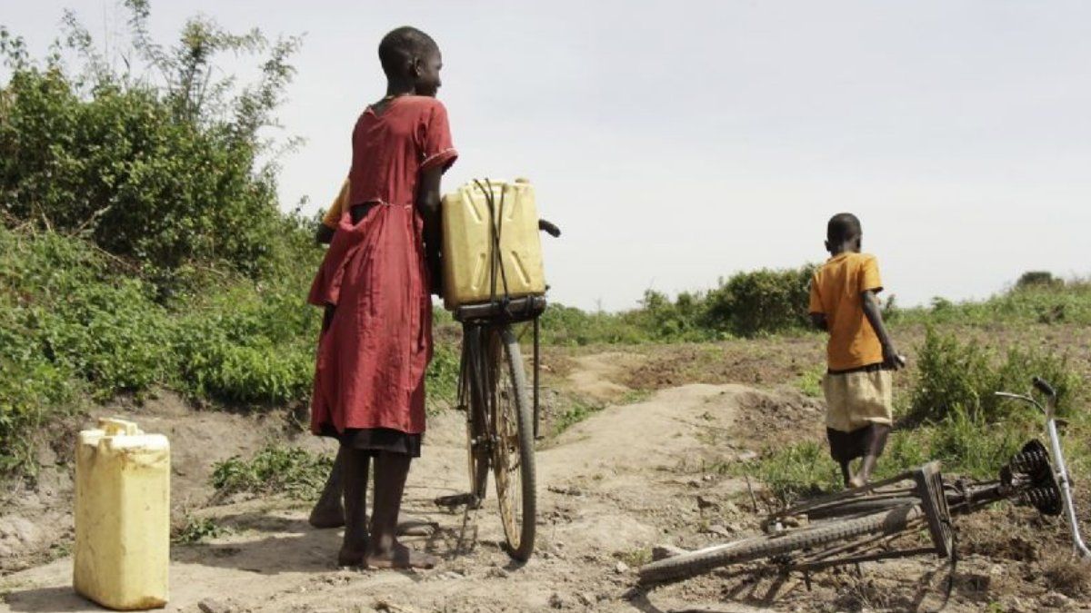 Más de 2200 millones de personas viven sin acceso a agua potable