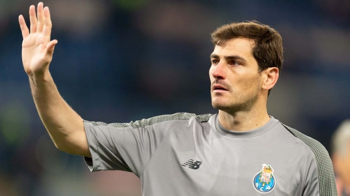 A los 38 años de edad Iker Casillas cuelga los guantes