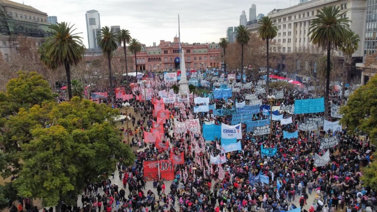 Grupos Piqueteros Marchan Exigiendo M S Planes Sociales Y El Salario