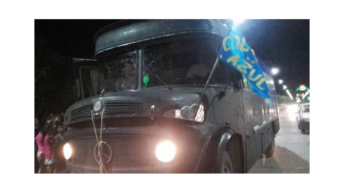 El “Colectivo Azul” volvió a Justiniano Posse | Fin de la travesía - Jujuy al Momento