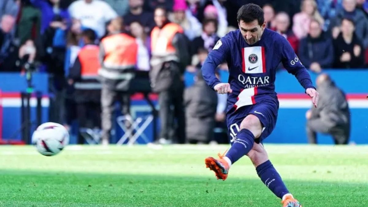 El Golazo De Tiro Libre De Messi Para Darle La Victoria Agónica Al PSG ...