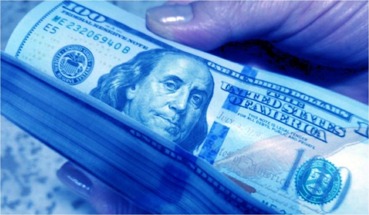 El dólar blue sigue su tendencia alcista y se acerca al récord