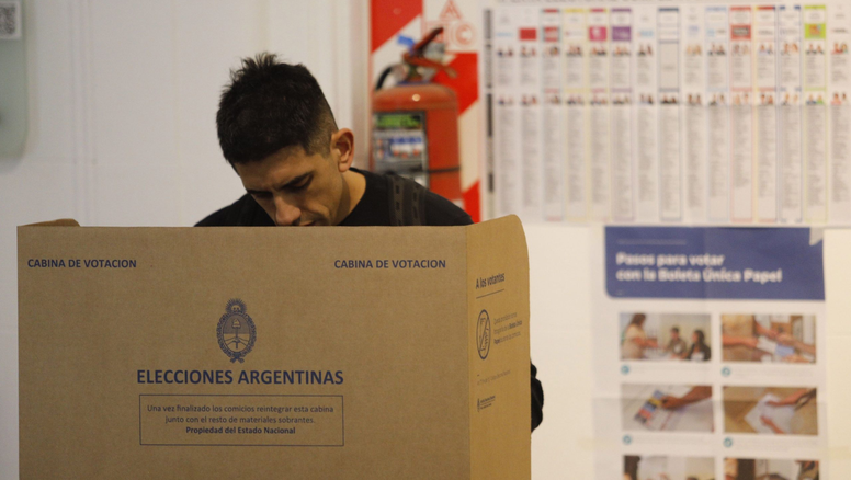 Comenzó el pago a autoridades de mesa de las elecciones legislativas