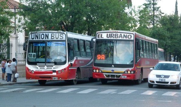Se levantó el paro de colectivos