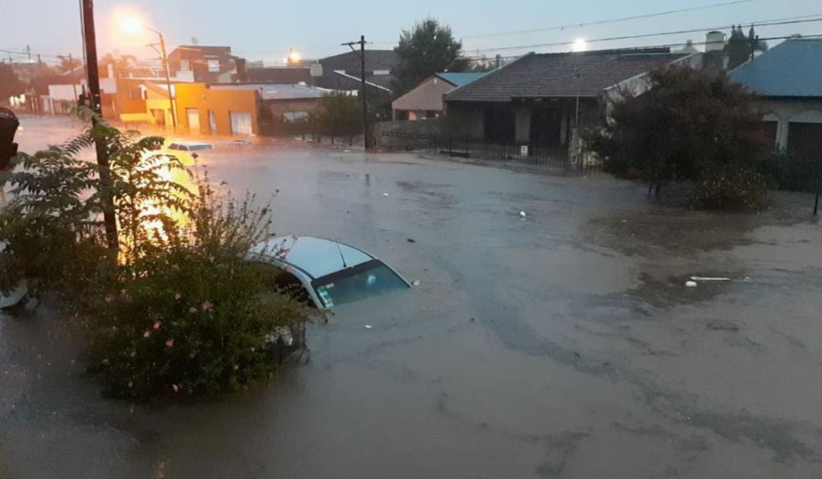 Alarmante temporal en Bahía Blanca: hay decenas de familias evacuadas