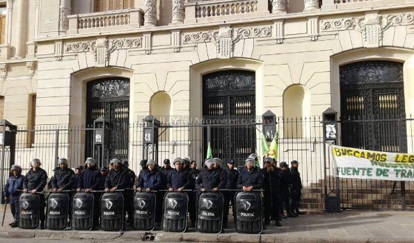 Transporte ilegal: Taxistas interjurisdiccionales en compás de espera hasta el lunes