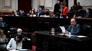 En medio de un griterío en Diputados, Guillermo Francos desligó al Gobierno de los escándalos