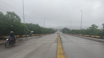 Pese a los recorridos, sigue la inseguridad en el Puente San Martín: otro hombre fue asaltado