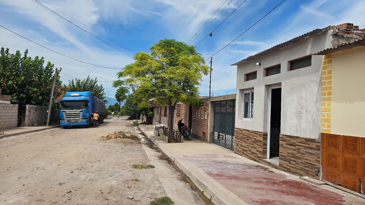 En Aguas Calientes, vecinos padecen calores insoportables y falta de servicios