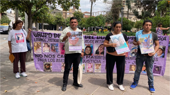 Padres del Dolor marchan contra la prisión domiciliaria del femicida de Natividad Cañizares