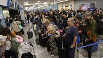 Paro en aeropuertos, afectarán despegues en todo el país