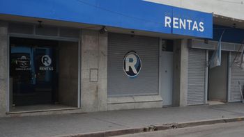 Empleados de Rentas molestos por un posible congelamiento del 