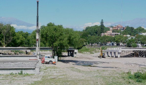 Retoman las obras en los tres nuevos puentes de la ciudad