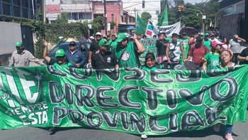 Sin llamado a paritarias, gremios jujeños adoptan medidas de fuerza