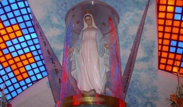 Fervor por la Virgen María Reina de la Paz