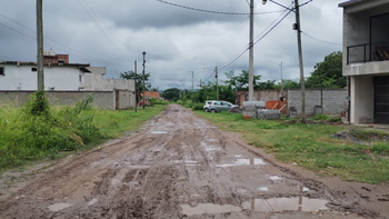 Un barrio nuevo de Río Blanco con problemas de calles e iluminación