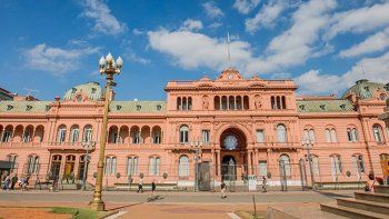 El Gobierno promulgó el Presupuesto 2026: superávit y límites al gasto y al empleo público