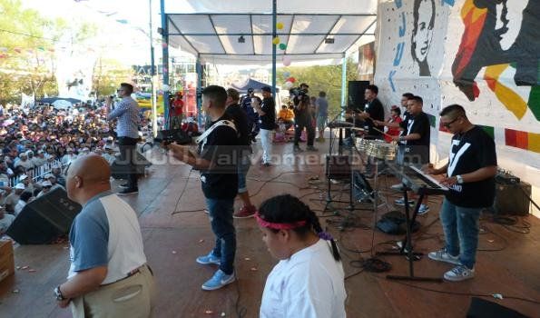 Miles de niños disfrutaron del megafestival de la Tupac Amaru