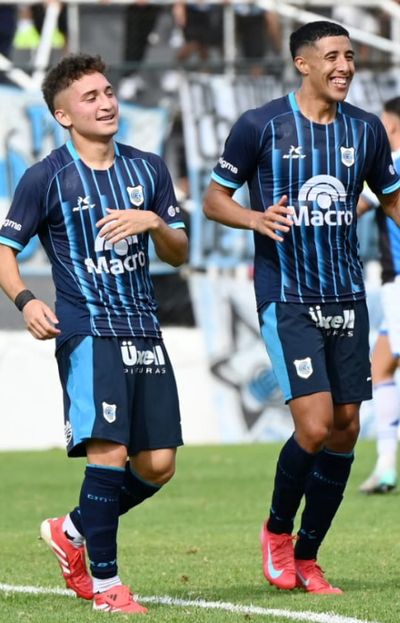 Goleada histórica  de un Lobo más puntero que nunca