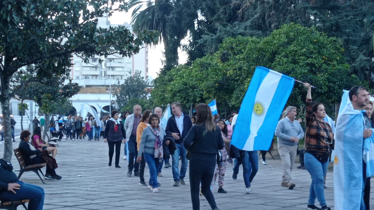 Otras Dos Marchas En Plaza Belgrano