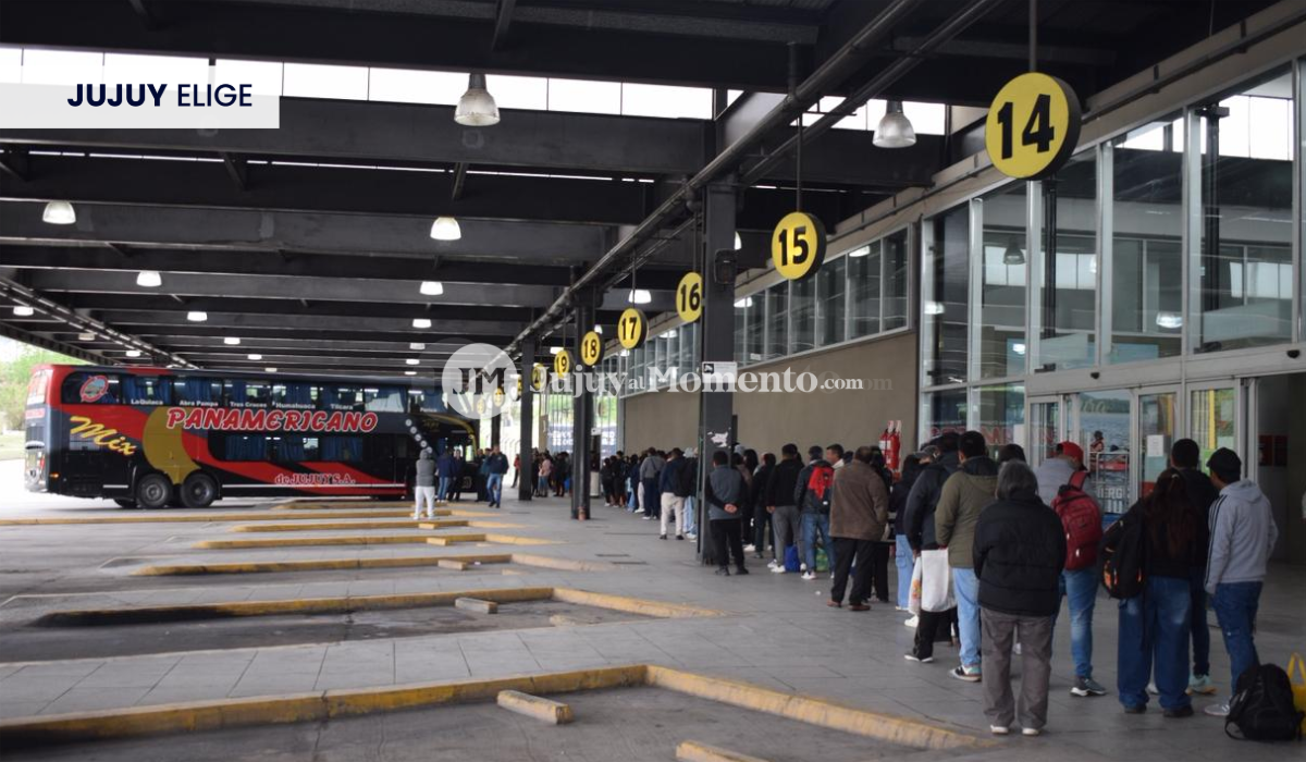 Demoras y largas filas en la Terminal de Ómnibus