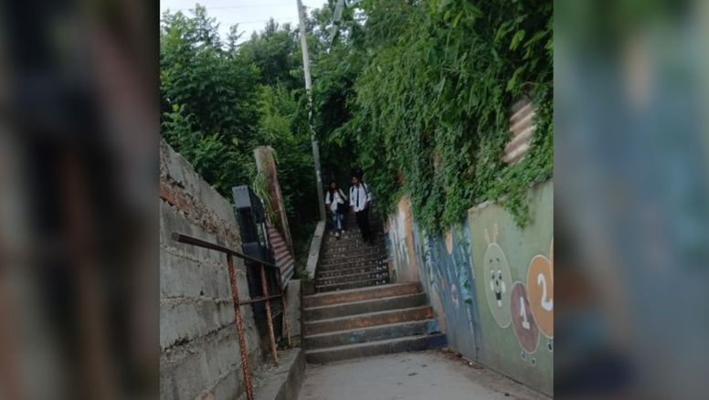 La escalera de Punta Diamante no tiene iluminación y hay robos constantes