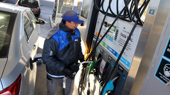 La venta de combustibles cayó por segundo mes consecutivo