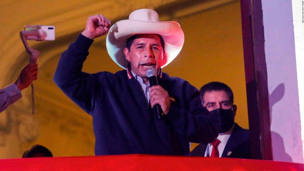 Perú: Oficializaron los resultados y Pedro Castillo será el nuevo presidente