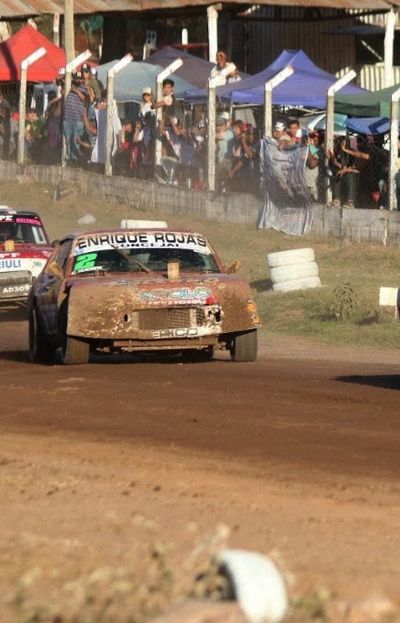 El Carmen se prepara para una jornada a puro motor