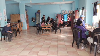 Alimentos por ropa: trueque solidario para sostener un comedor en Palpalá