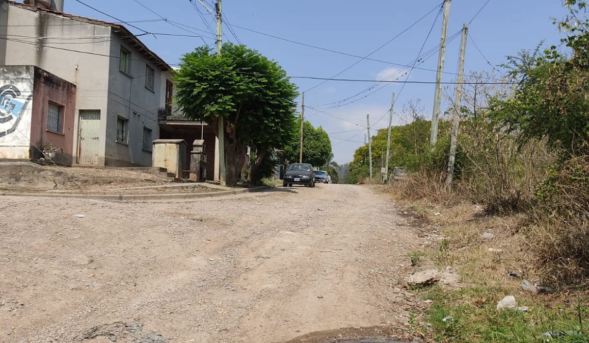 En Sargento Cabral, los vecinos viven hace más de 30 años sin servicios básicos