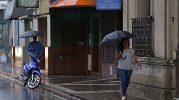 Primer domingo de otoño, gris y lluvioso en la capital jujeña