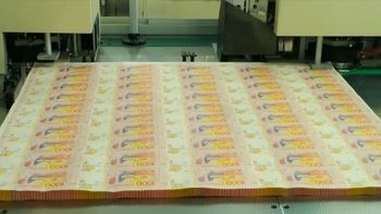 El Gobierno deja compromisos pendientes y se complica dejar de imprimir billetes