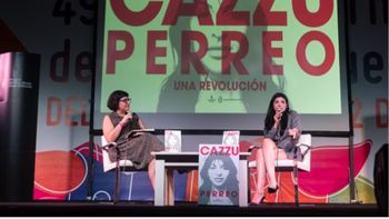 Cazzu presentó su libro: 