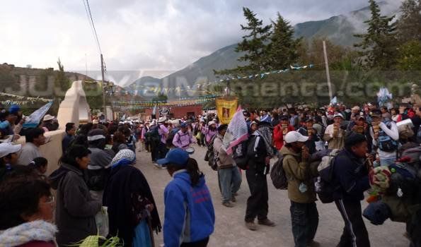 Miles de fieles acompañaron el descenso de la Virgen de Punta Corral