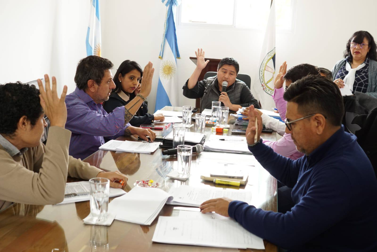 Tras el escándalo de corrupción, volvió a sesionar el Concejo Deliberante de Perico Tras el escándalo de corrupción, volvió a sesionar el Concejo Deliberante de Perico