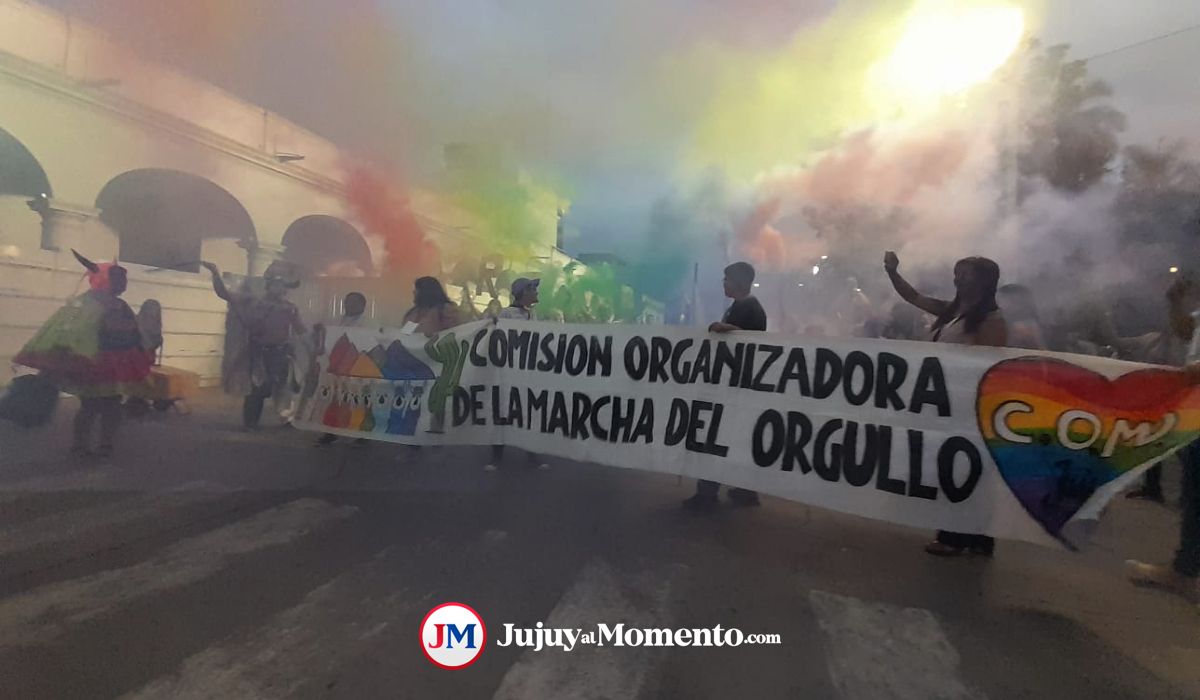 La Marcha del Orgullo tiñó de colores las calles de Jujuy