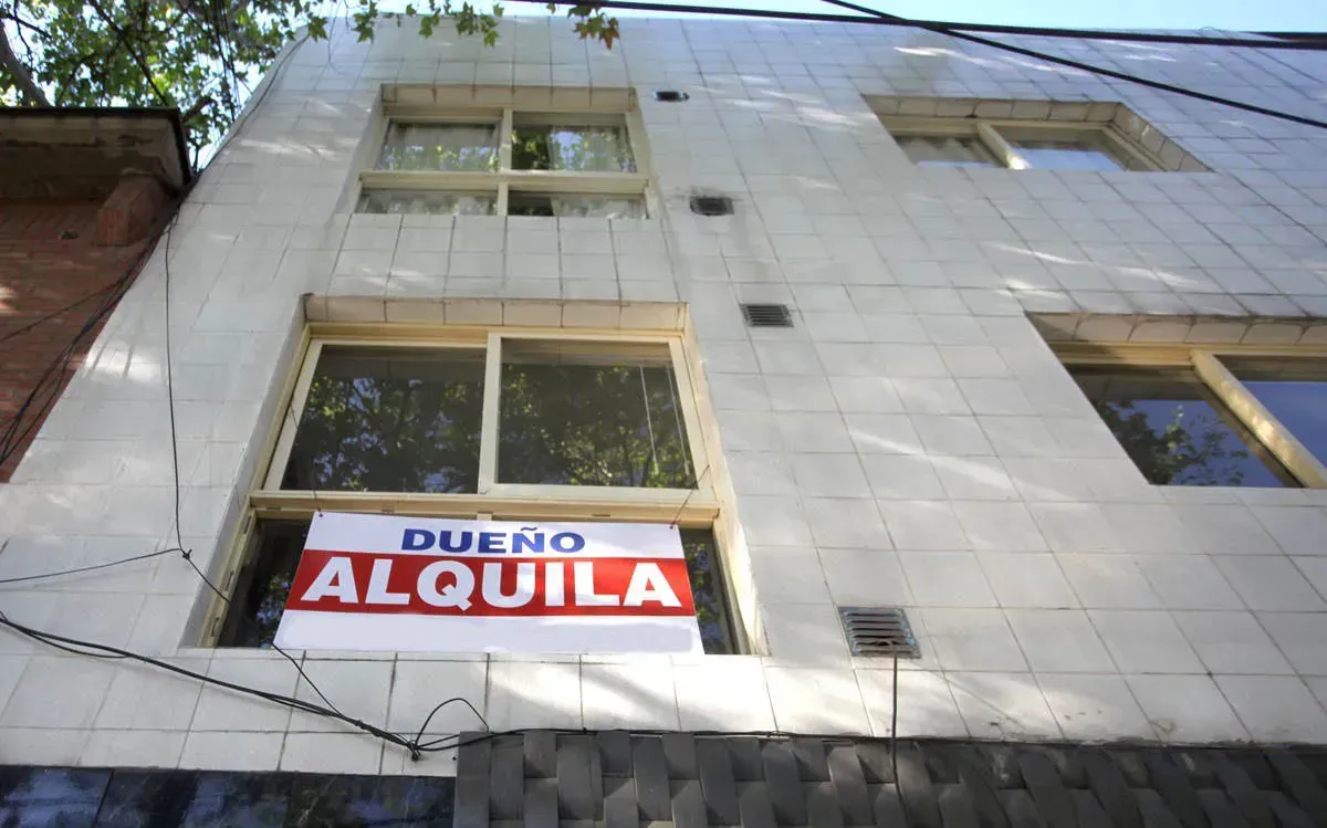 Martilleros de Jujuy apoyan la idea de Milei de derogar la Ley de Alquileres