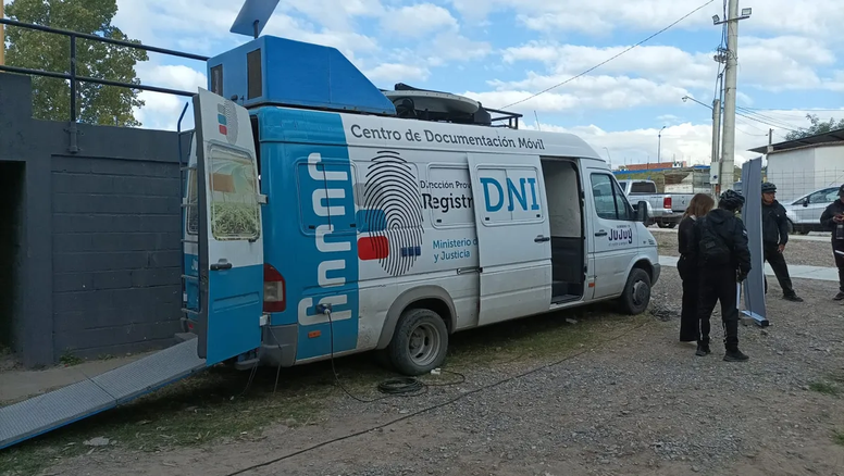 Nuevos operativos de documentación en Alto Comedero y El Carmen