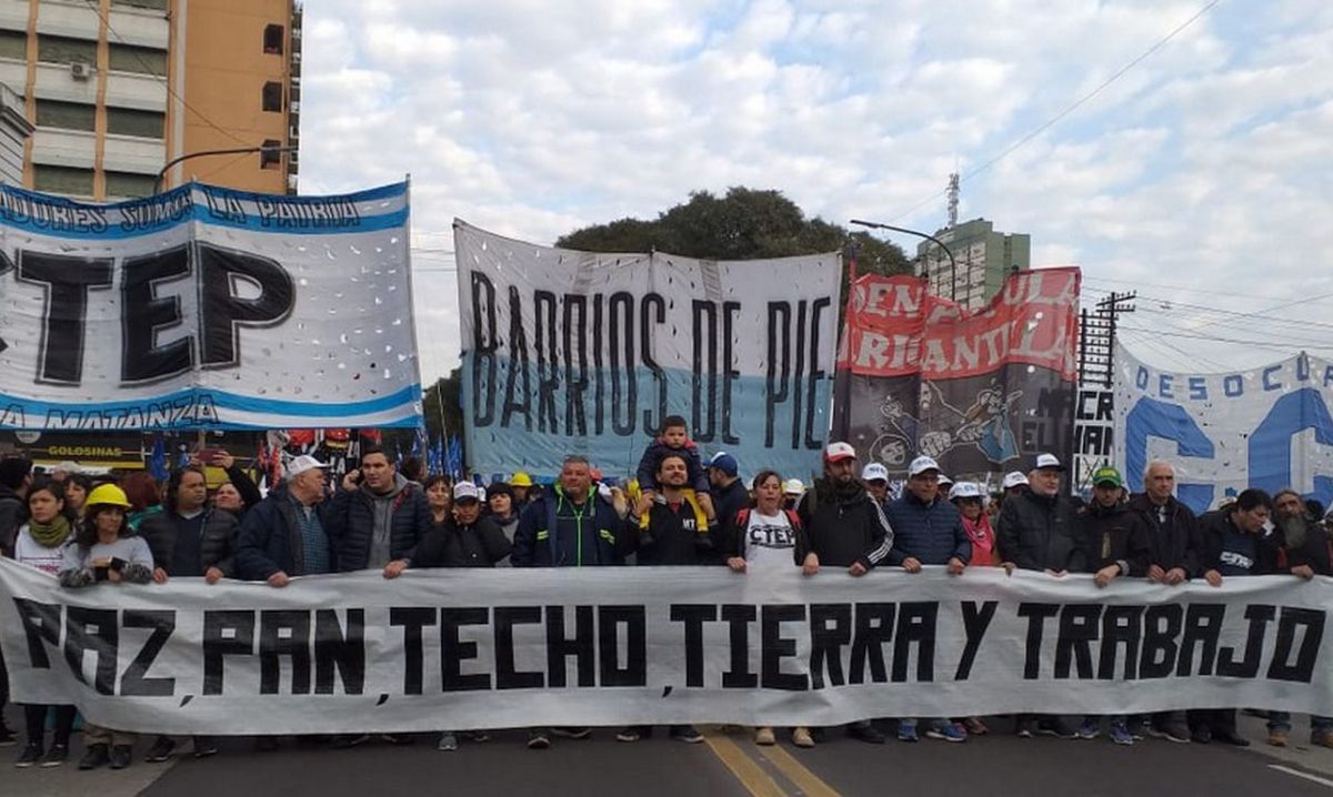 Marcha de la UTEP. Foto: @BairesParaTodos