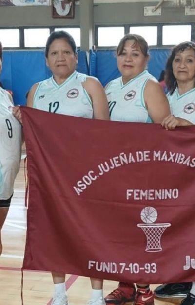 La Asociación de Maxi Básquet celebró 32 años de pasión y compromiso