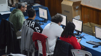 El gobierno minimizó las fallas en la carga de datos: 