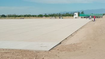 Llegó el césped sintético a La Mielera, otro paso histórico para el hockey jujeño