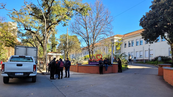 Vendedores ambulantes del Hospital Pablo Soria denuncian nuevos intentos de desalojo
