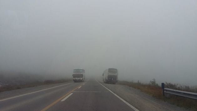 Recomiendan extrema precaución por neblina baja y lloviznas