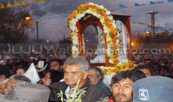 Miles de fieles acompañaron el descenso de la Virgen de Punta Corral