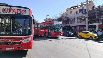 El boleto de colectivos aumentó 10 veces más en Jujuy que en Salta