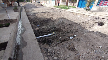 En Palpalá, el municipio comenzó una obra hace tres meses y quedó a medias