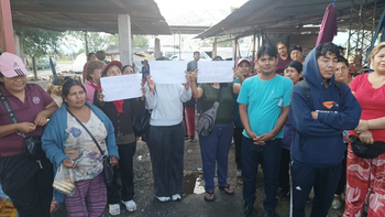 Vendedores se oponen al desalojo de la Feria 