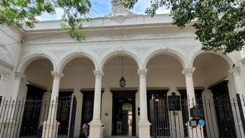 Retraso salarial y falta de profesionales, la realidad de los médicos en Jujuy